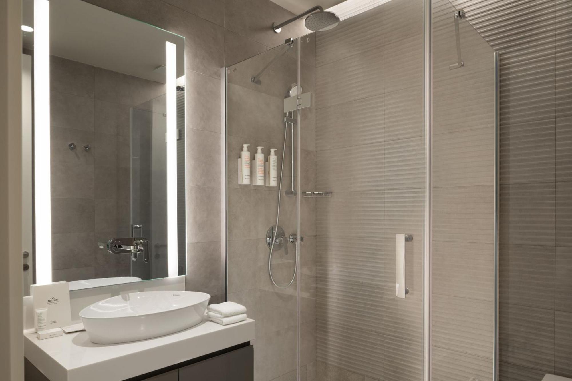 Отель Marriott Executive Fulya