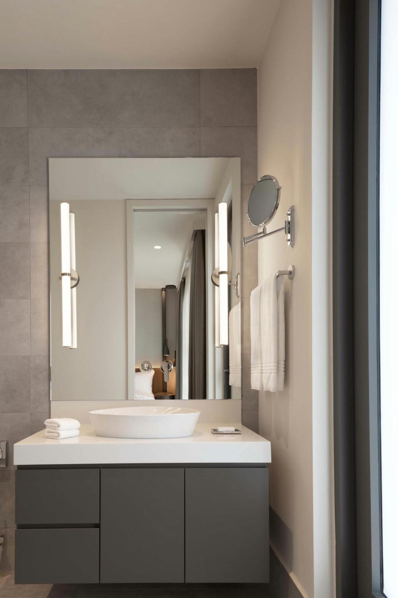 Marriott Executive Fulya Отель *